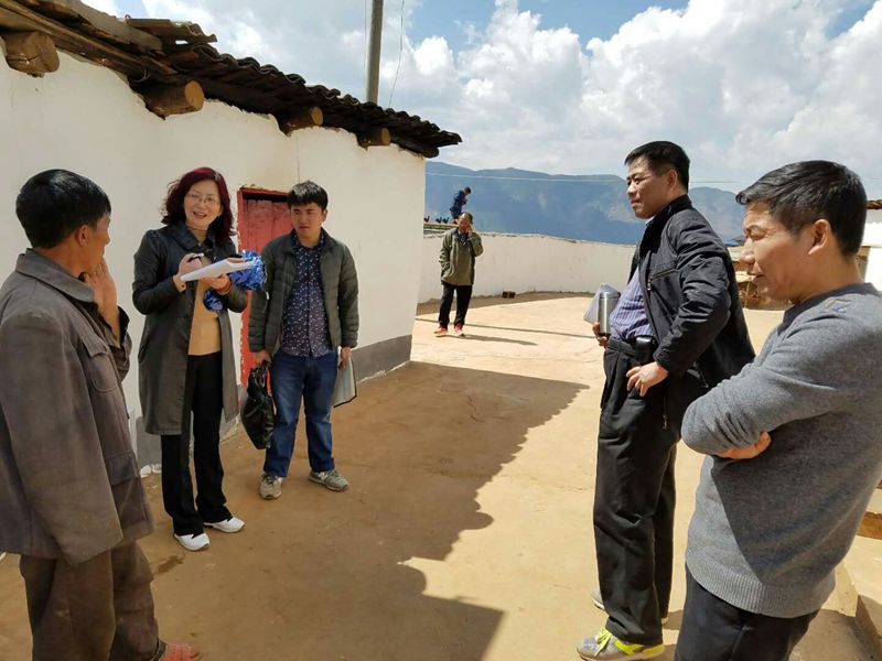 1521772067700778.jpg 省督導(dǎo)小組前往昭覺(jué)縣開(kāi)展2018年第一輪脫貧攻堅(jiān)督導(dǎo)工作_副本.jpg